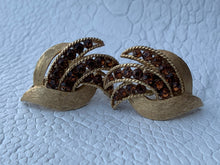 Load image into Gallery viewer, Rare Vintage TRIFARI Brushed Gold and Amber Bracelet and Earrings Set