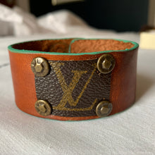 Load image into Gallery viewer, “The Hadley” Leather Cuff