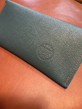 Load image into Gallery viewer, Medium Carl in Printed Dark Teal