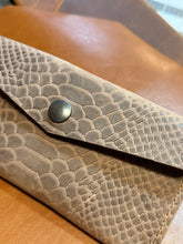 Load image into Gallery viewer, Medium Carl in Crocodile Embossed Leather