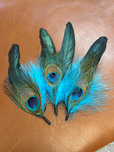 Load image into Gallery viewer, Peacock Cluster Hat Feathers