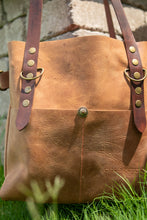 Load image into Gallery viewer, Custom Photographer&#39;s Big Mama Tote in Rustic Oil Tanned Leather