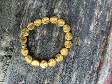 Load image into Gallery viewer, Hammered Gold Metal Beaded Bracelet