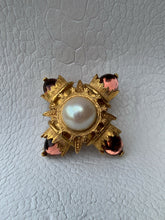 Load image into Gallery viewer, Vintage Maltese Brooch