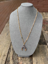 Load image into Gallery viewer, The Della Rose Necklace