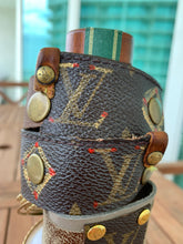 Load image into Gallery viewer, Rough &amp; Ragged Leather Cuff
