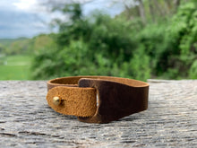 Load image into Gallery viewer, The Slim Slider Leather Cuff