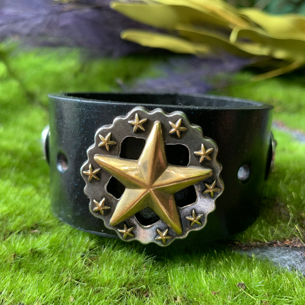 “Tennessee Star” Leather Cuff