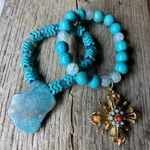 Load image into Gallery viewer, Turquoise Beaded Bracelet with Large Turquoise Stone