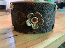 Load image into Gallery viewer, “Flower Power” Leather Cuff