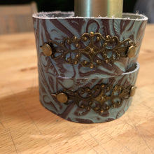 Load image into Gallery viewer, “The Starra” Cuff