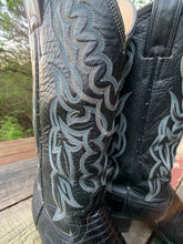 Load image into Gallery viewer, Men’s Vintage Black Justin Exotic Cowboy Boots