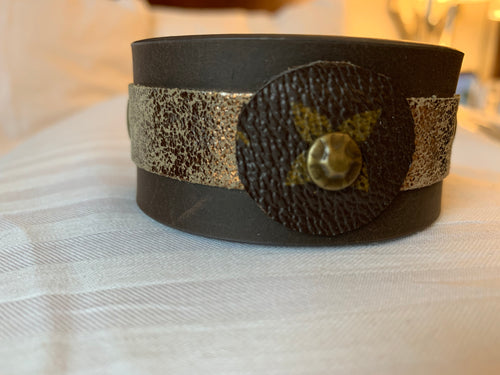 The “Lily” Leather Cuff