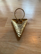 Load image into Gallery viewer, Vintage Gold Scarf Clip