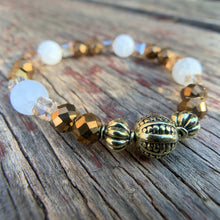 Load image into Gallery viewer, Gold &amp; White Beaded Bracelet