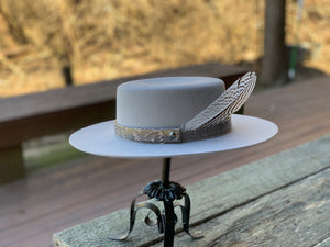 Classic Single Black & White Hat Feather
