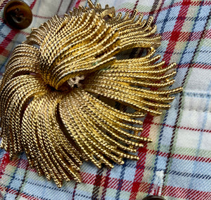 Vintage MONET Cordelia Flower Brooch