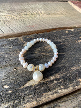 Load image into Gallery viewer, Matte Quartz, Glass Faceted &amp; Pearl Bracelet
